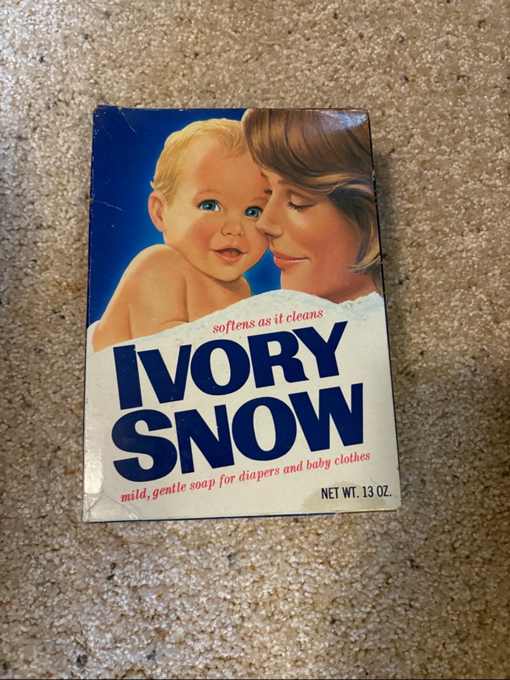 Vintage Ivory Snow detergent box